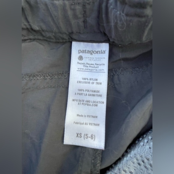 Patagonia Shorts - Picture 2 of 3